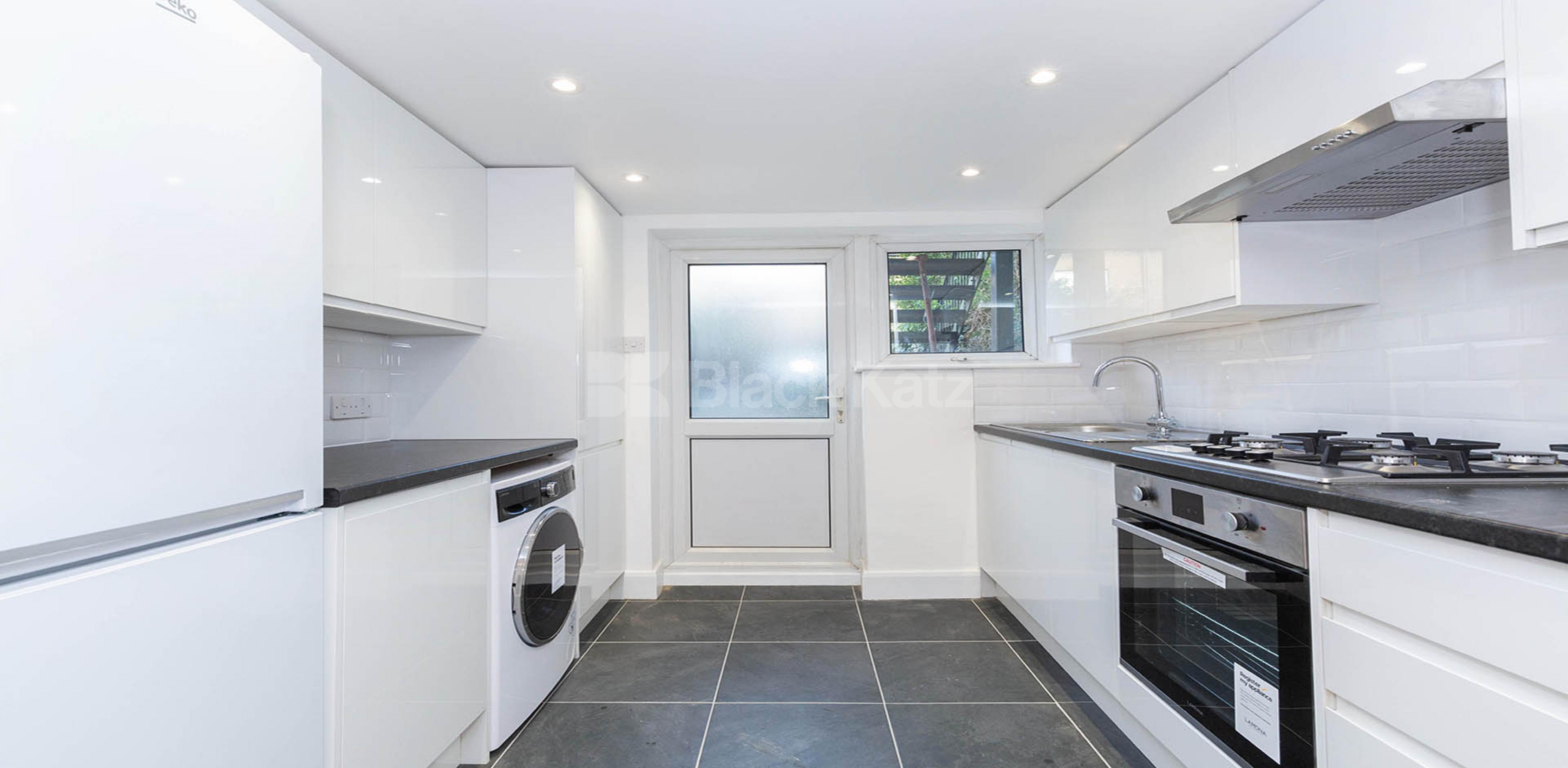 			VIRTUAL TOUR AVAILABLE!, 1 Bedroom, 1 bath, 1 reception Flat			 Blackstock Road, FINSBURY PARK N4